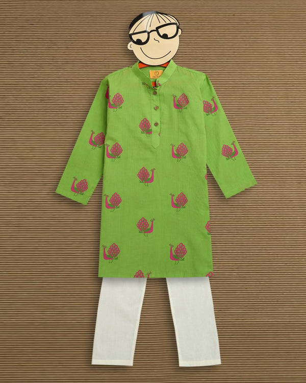 A Graceful peacock Green Ethnic Wear (Boys)